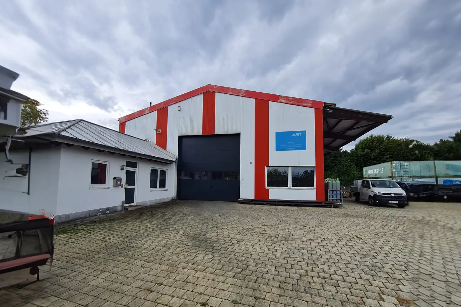 Neue Fertigung in Dernbach AST GROUP Industrieservice & Engineering